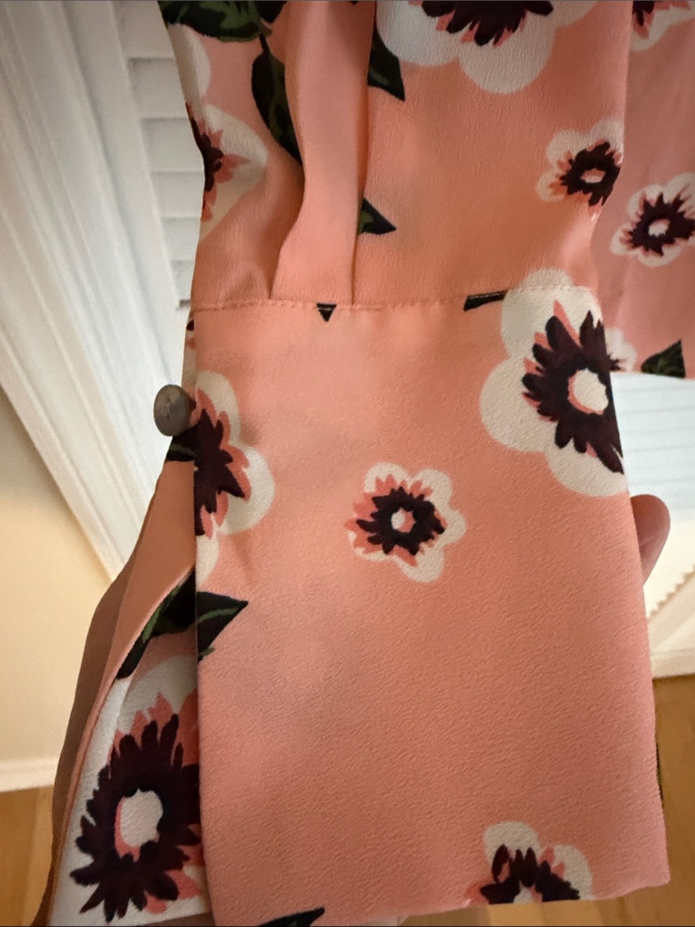 Ann Taylor Peach Floral V-Neck Blouse - Women's Top Size Medium - Picture 4 of 5